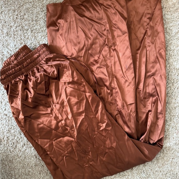 HYFVE Copper Satin Pajama Set Ensemble - Picture 6 of 6